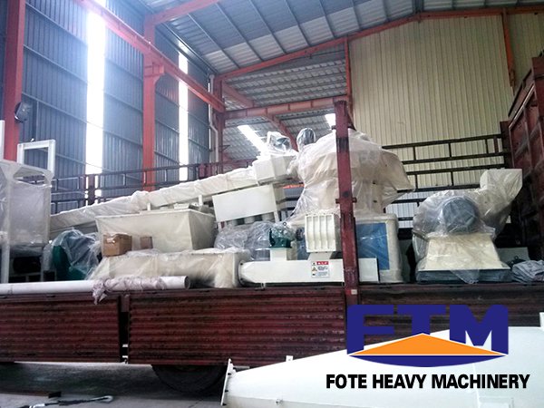 wood pellet machine